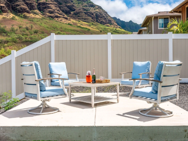 Luxurious Oahu Retreat: Two Villas, Perfect for Groups